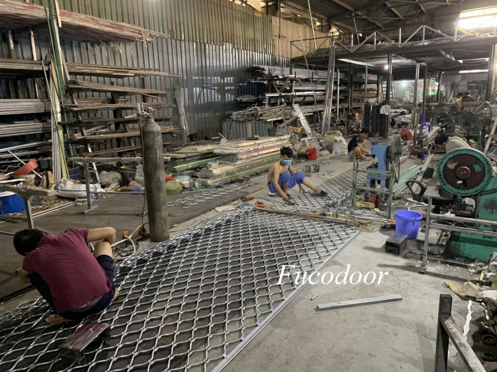 Cửa cuốn Mắt Võng tại Bình Định