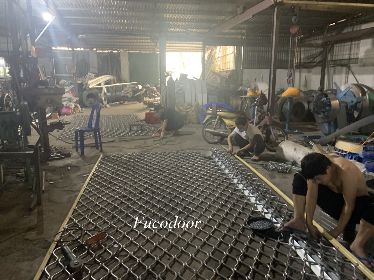 Giá Cửa cuốn Mắt Võng tại Yên Bái