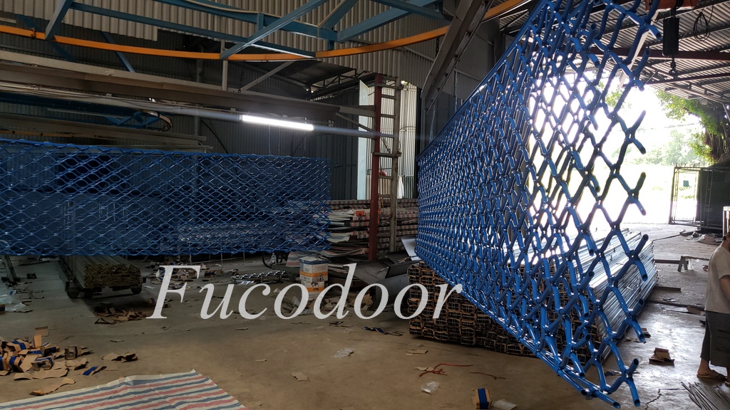 Cửa cuốn mắt võng sơn tĩnh điện phi 12.7