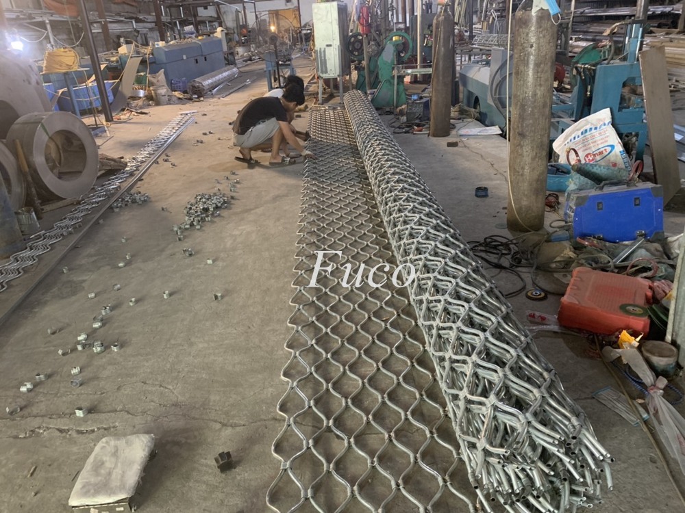 Báo giá cửa cuốn lưới, cửa cuốn mắt võng, cửa cuốn mắt lưới, cửa cuốn mắc lưới