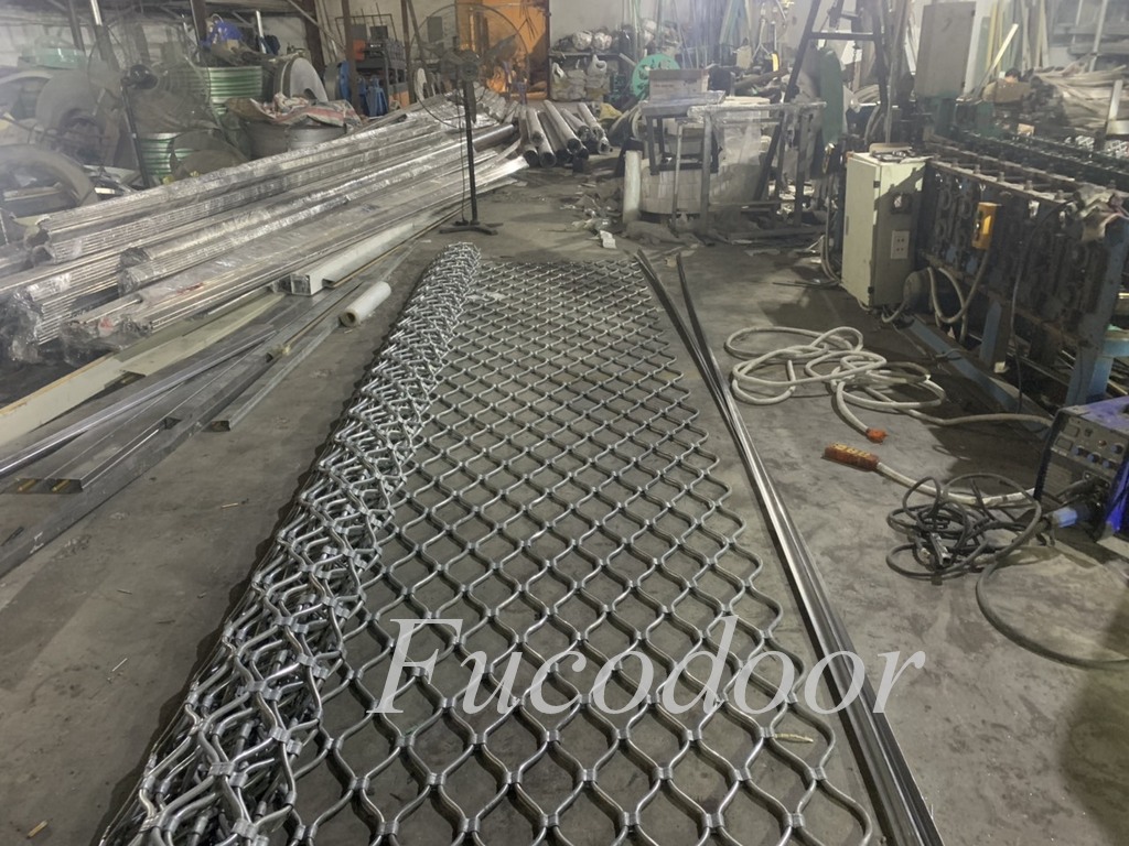 Cửa cuốn Mắt Võng tại Nam Định