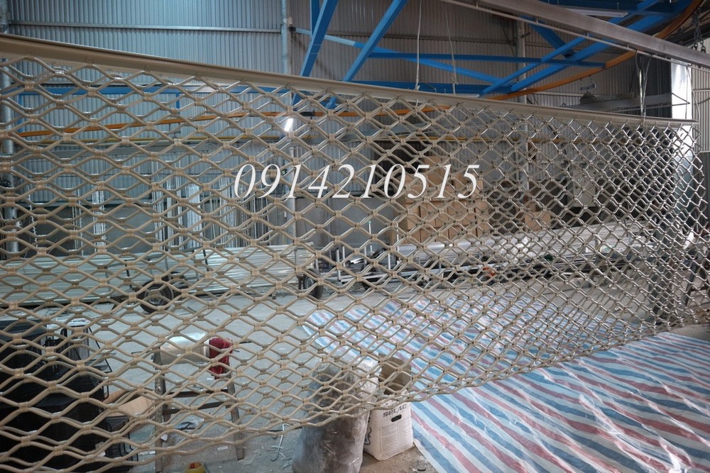 Giá cửa cuốn lưới sơn tĩnh điện