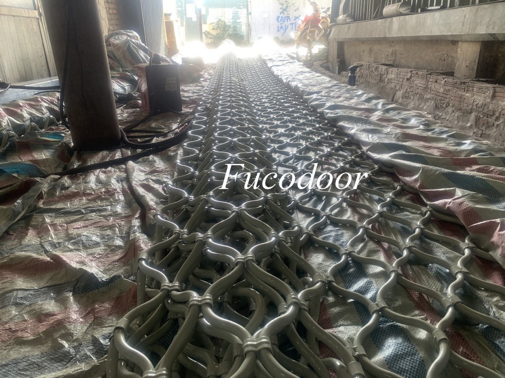 Nhà máy sản xuất cửa cuốn mắt võng, cửa cuốn mắt lưới