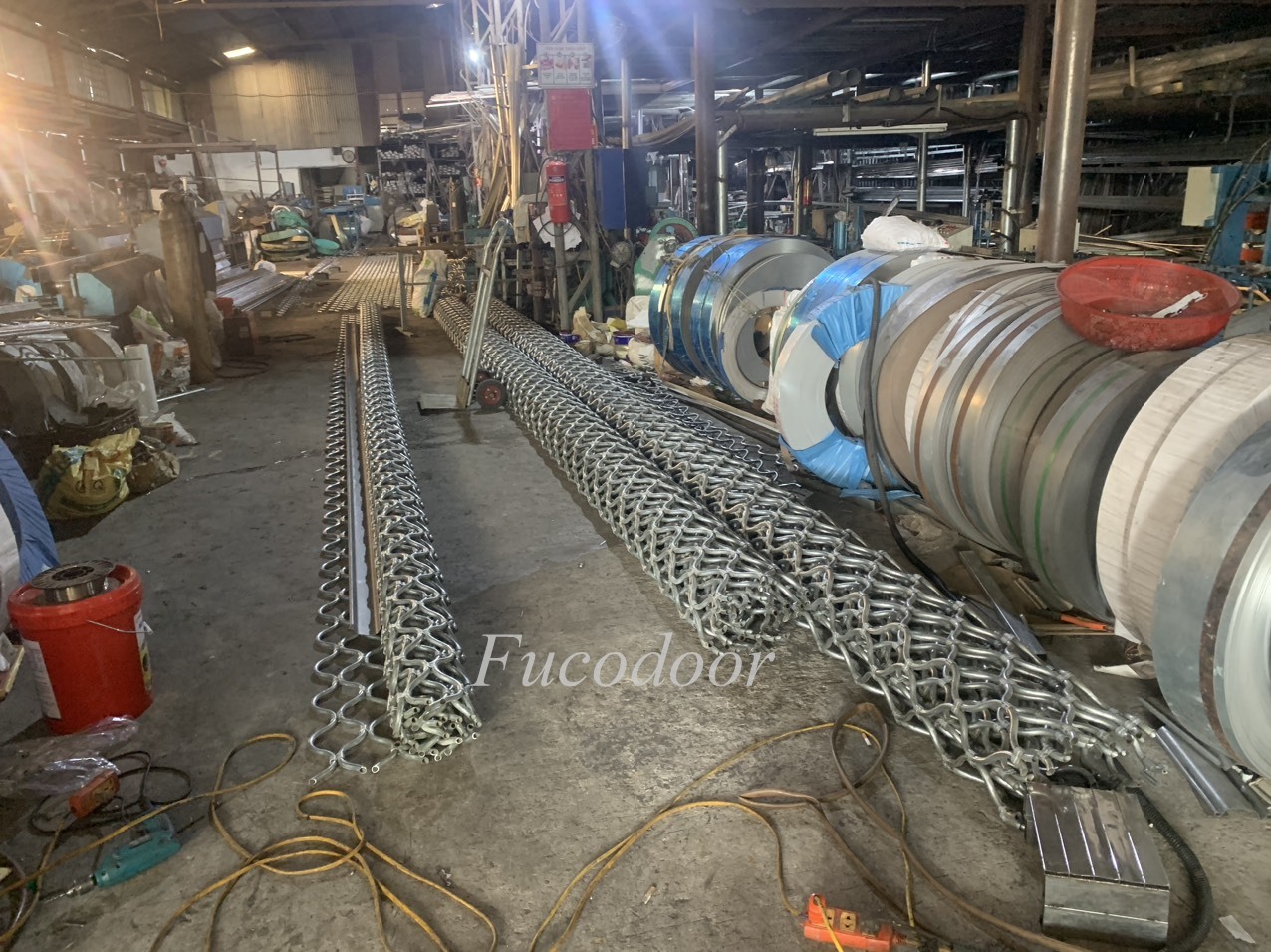 Nhà máy sản xuất cửa cuốn mắt võng, cửa cuốn mắt lưới