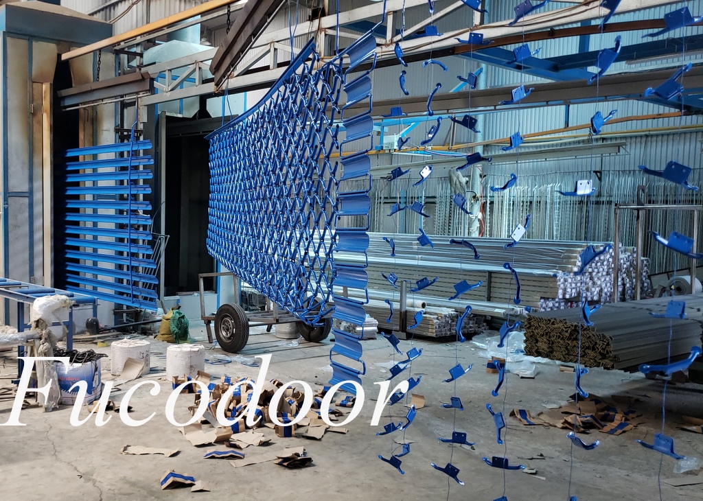 Cửa cuốn lưới mắt võng, sơn tĩnh điện