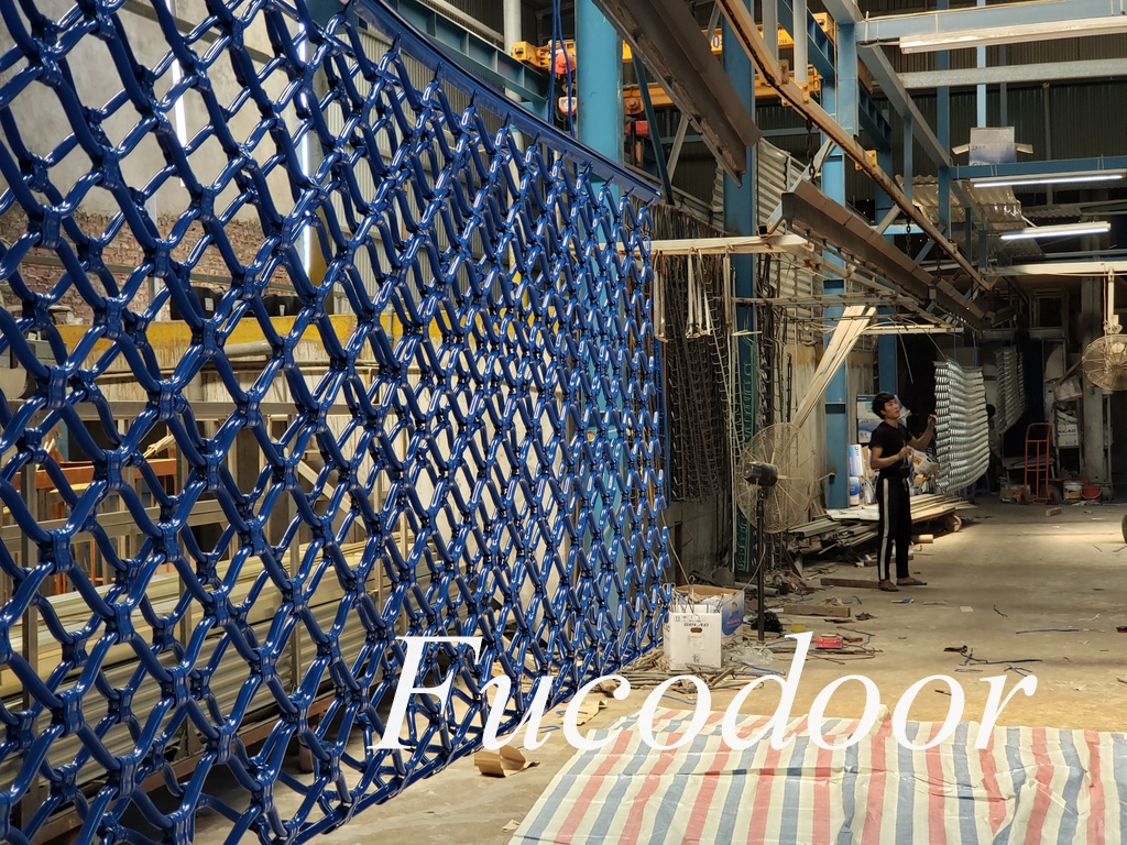  12:16 Cửa cuốn mắt võng tại Điện Máy Xanh, Sản xuất cửa cuốn Mắt Võng, nhà máy sản xuất cửa cuốn mắt cáo