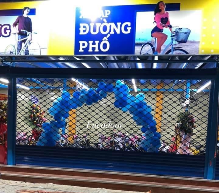 Cửa cuốn mắt võng tại Điện Máy Xanh, Sản xuất cửa cuốn Mắt Võng