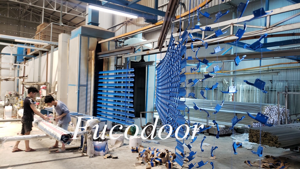  12:16 Cửa cuốn mắt võng tại Điện Máy Xanh, Sản xuất cửa cuốn Mắt Võng, nhà máy sản xuất cửa cuốn mắt cáo