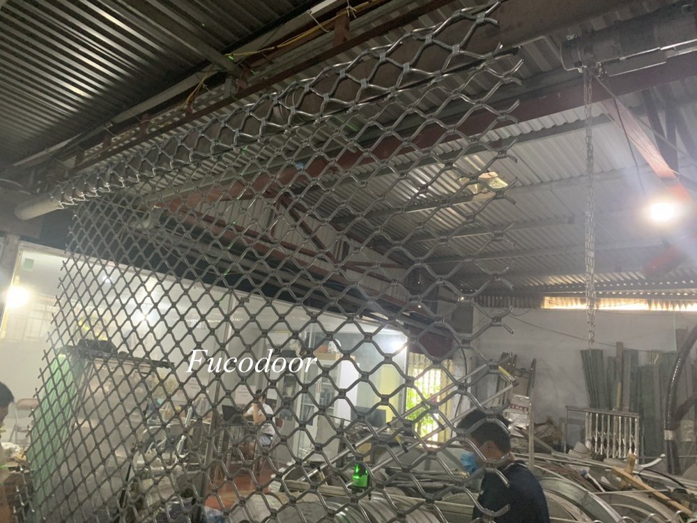 Cửa mắt cáo, mắt võng