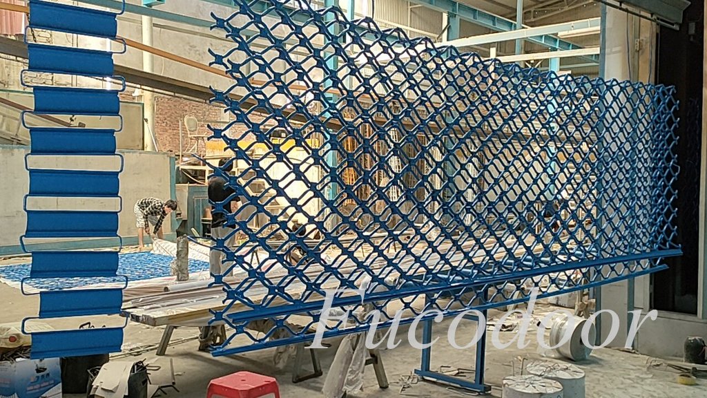 Cửa cuốn mắt võng sơn tĩnh điện phi 12.7