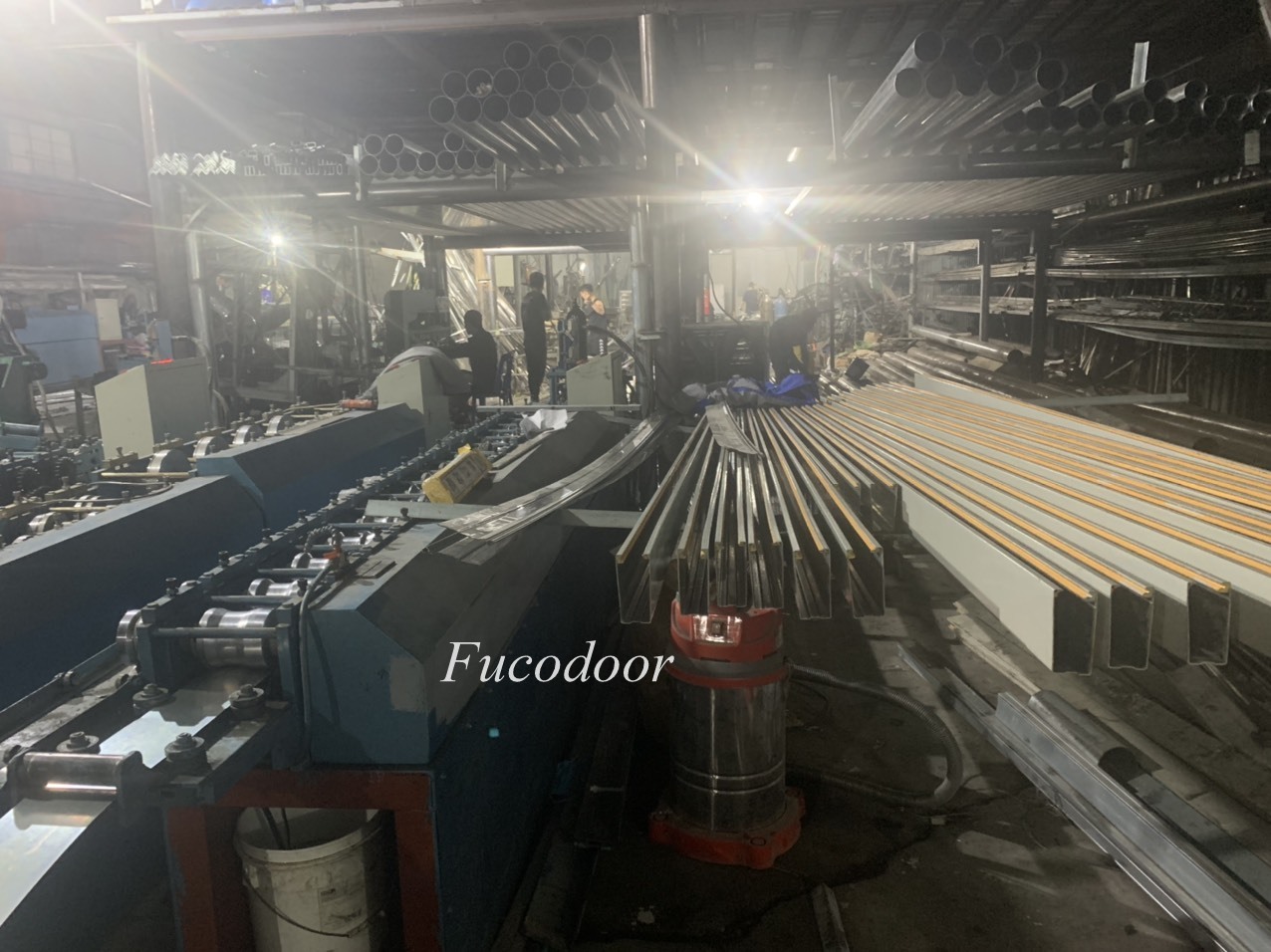 Cửa Cuốn Mắc Võng Sơn Tĩnh Điện