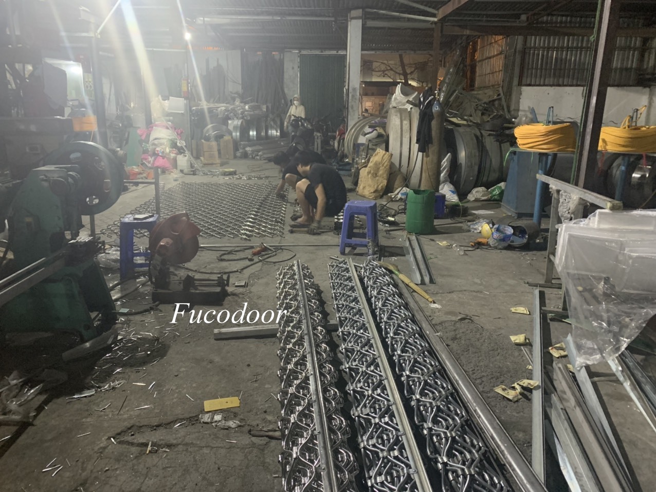 Cửa Cuốn Mắc Võng Sơn Tĩnh Điện