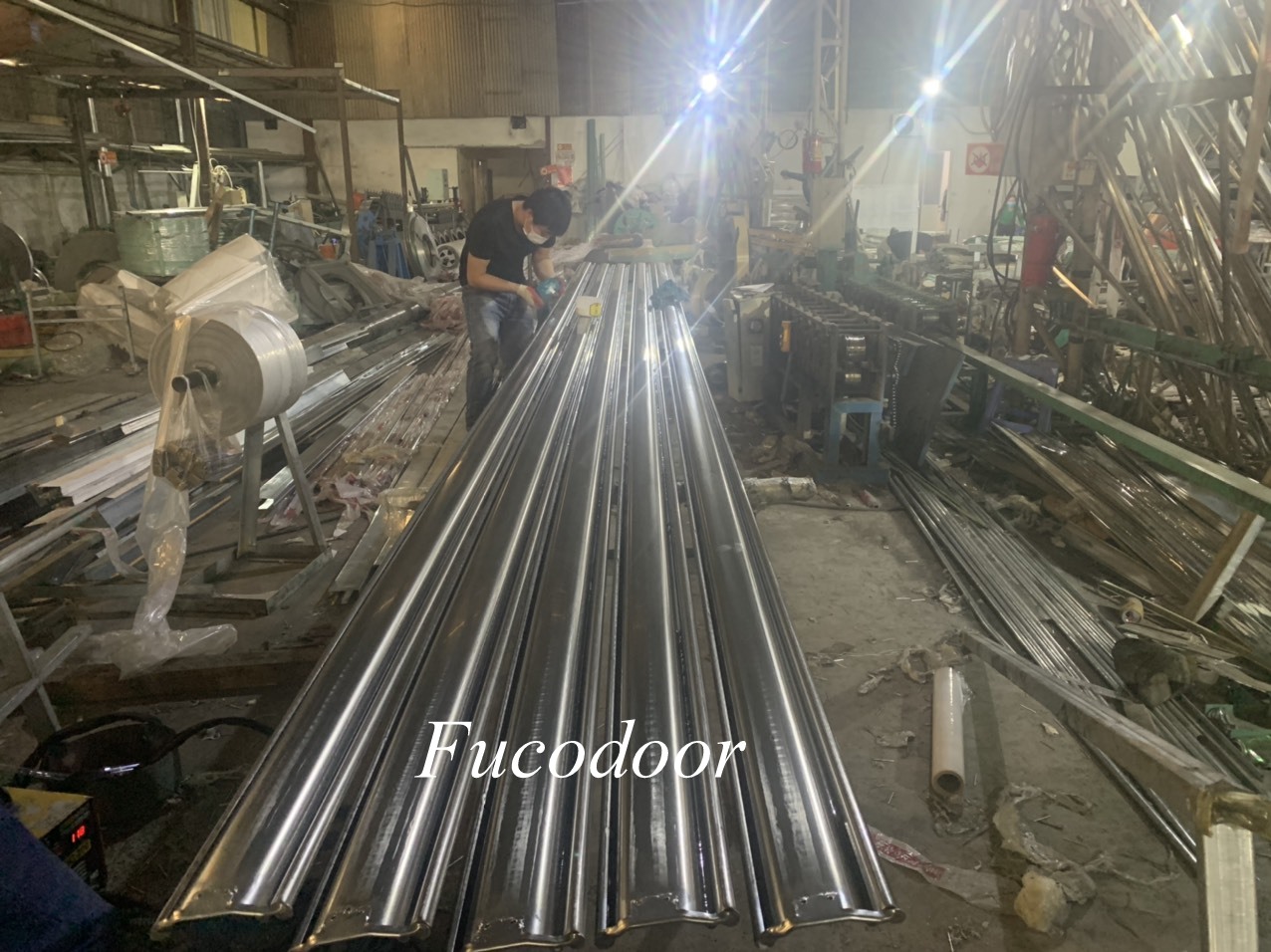 Báo giá cửa cuốn siêu trường INOX
