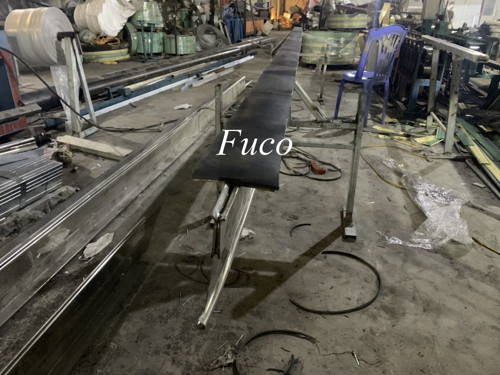 Giá cửa cuốn inox