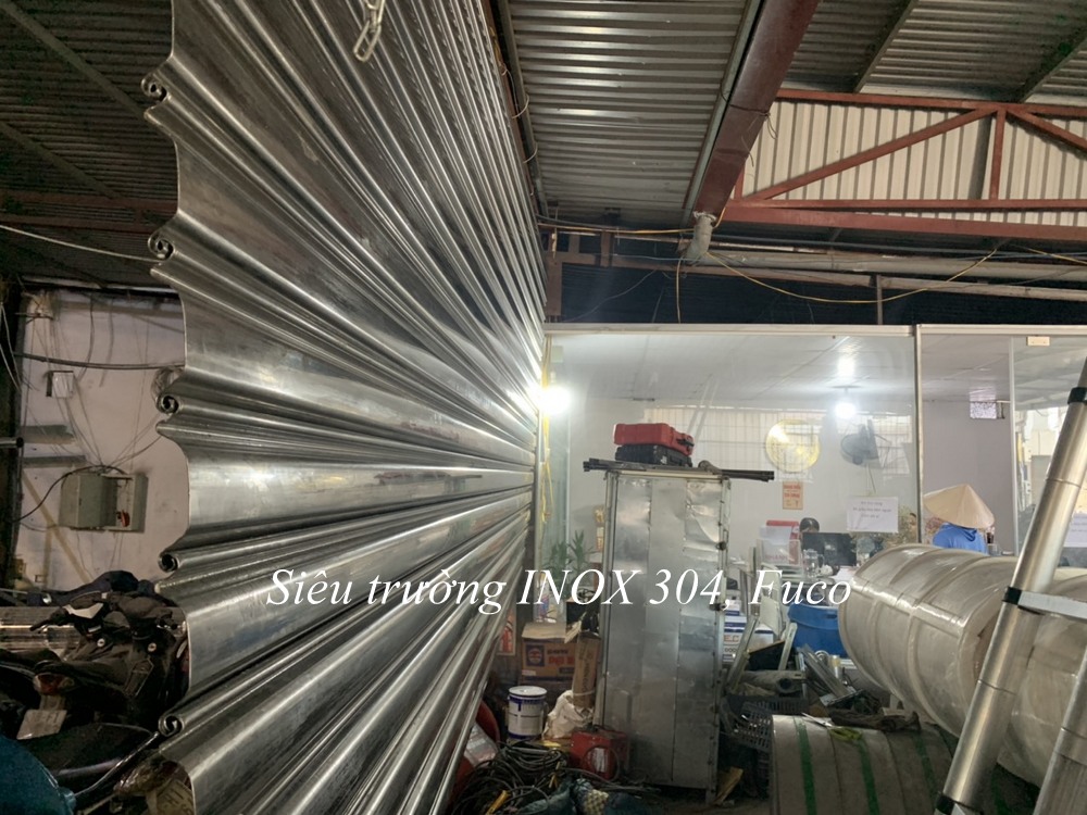 Cửa cuốn siêu trường INOX độ dầy 1.2ly, Cửa cuốn siêu trường INOX St100 dầy 1.2mm