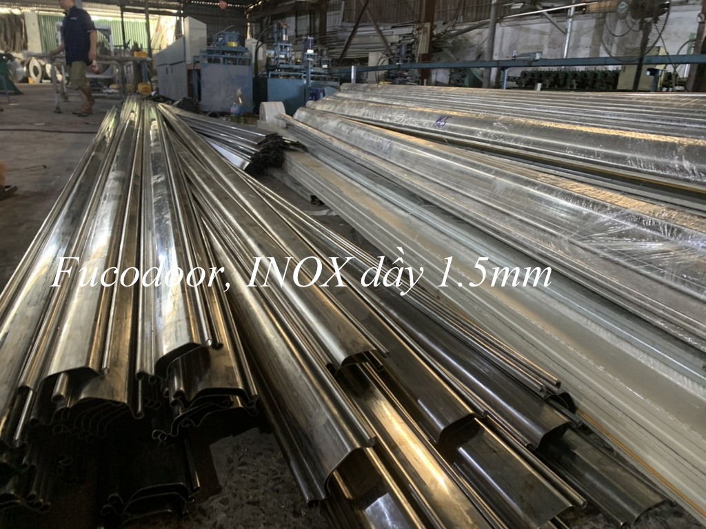 Báo giá cửa cuốn siêu trường INOX