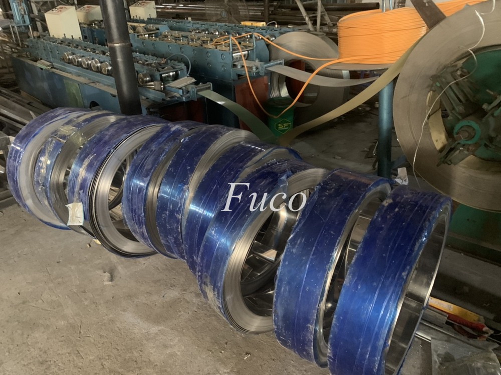 cửa cuốn inox