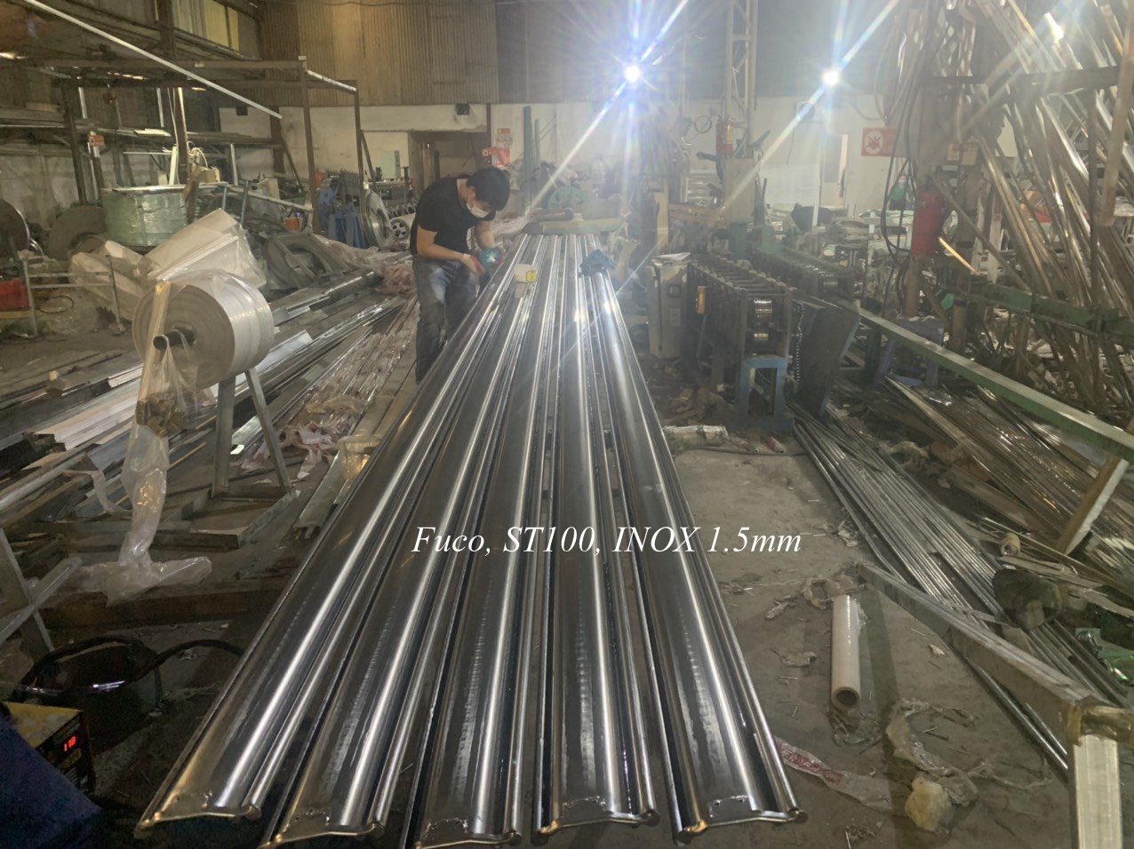 Cửa cuốn siêu trường INOX độ dầy 1.5mm và 1.6ly