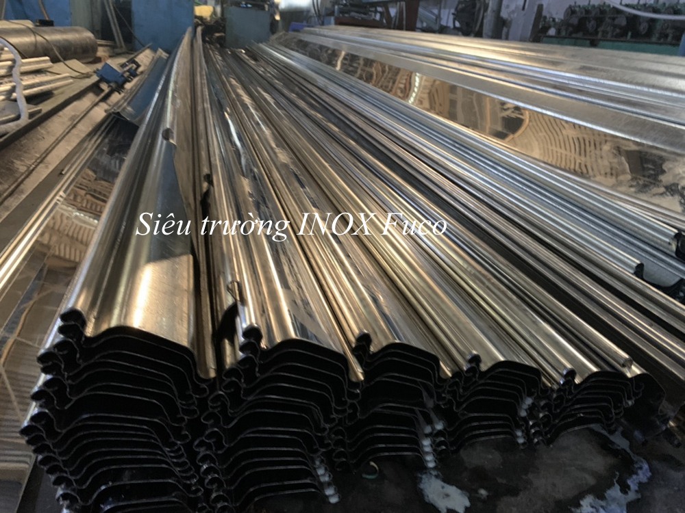 Giá cửa cuốn inox, báo giá cửa cuốn siêu trường, cửa cuốn inox