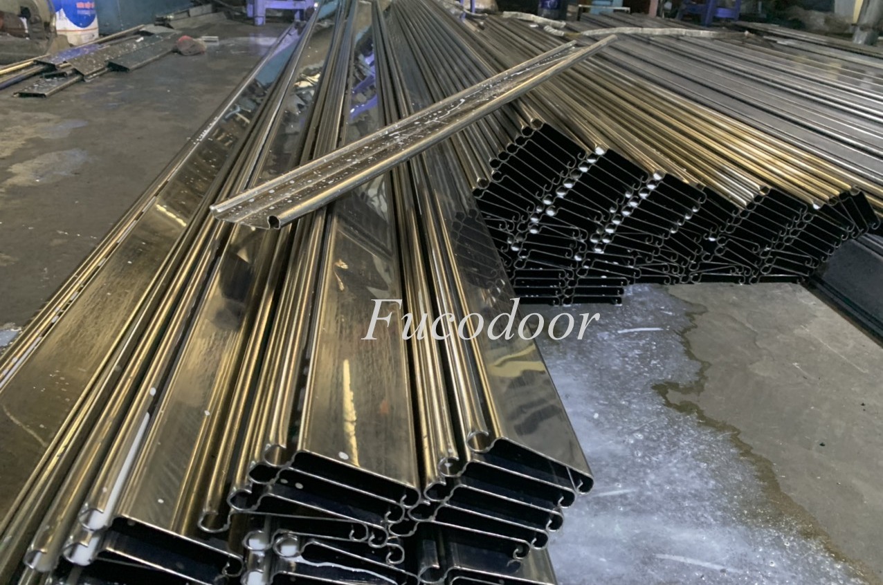 Cửa cuốn siêu trường inox