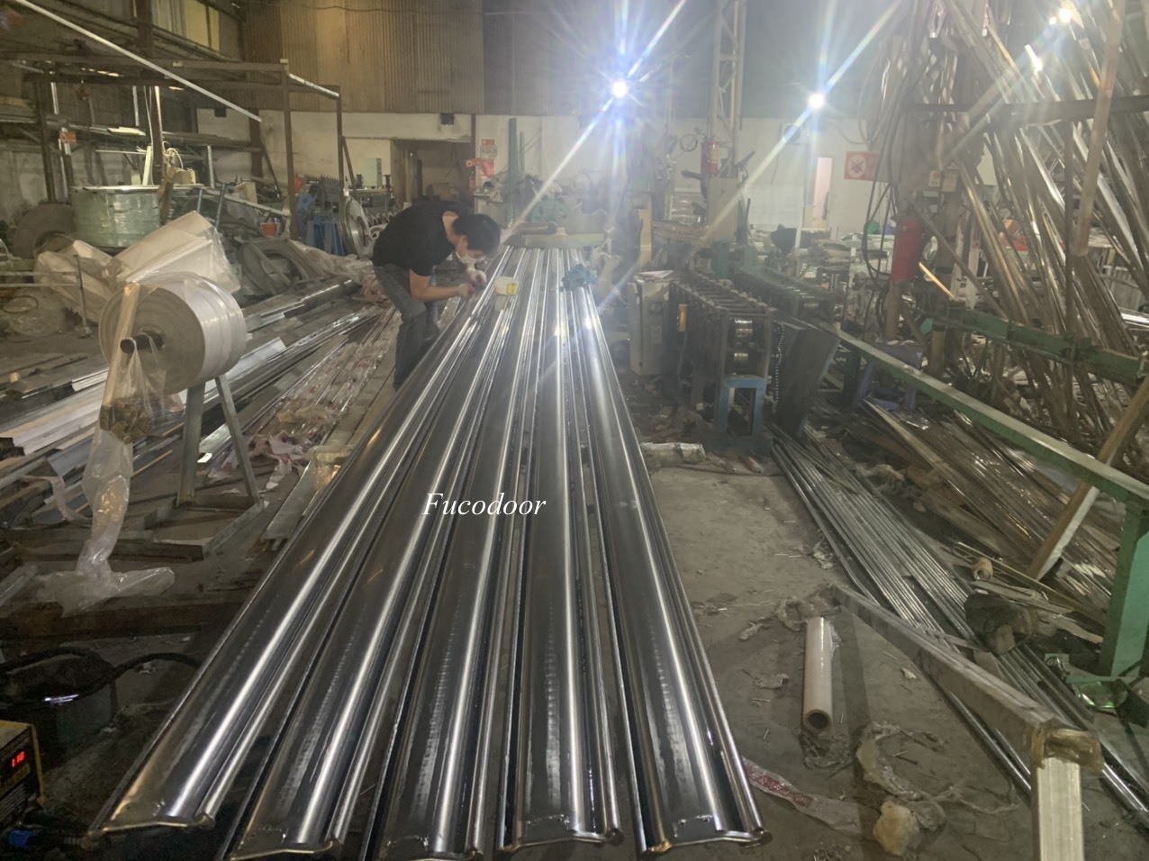Thân cửa cuốn siêu trường INOX 304