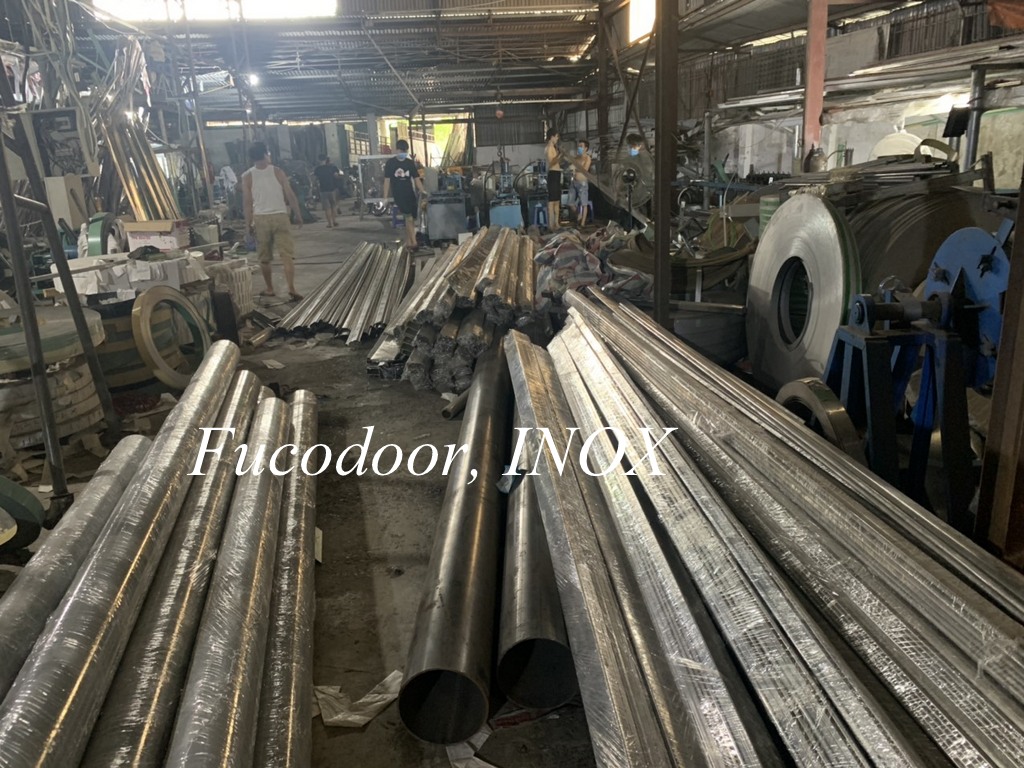 Cửa cuốn inox 304