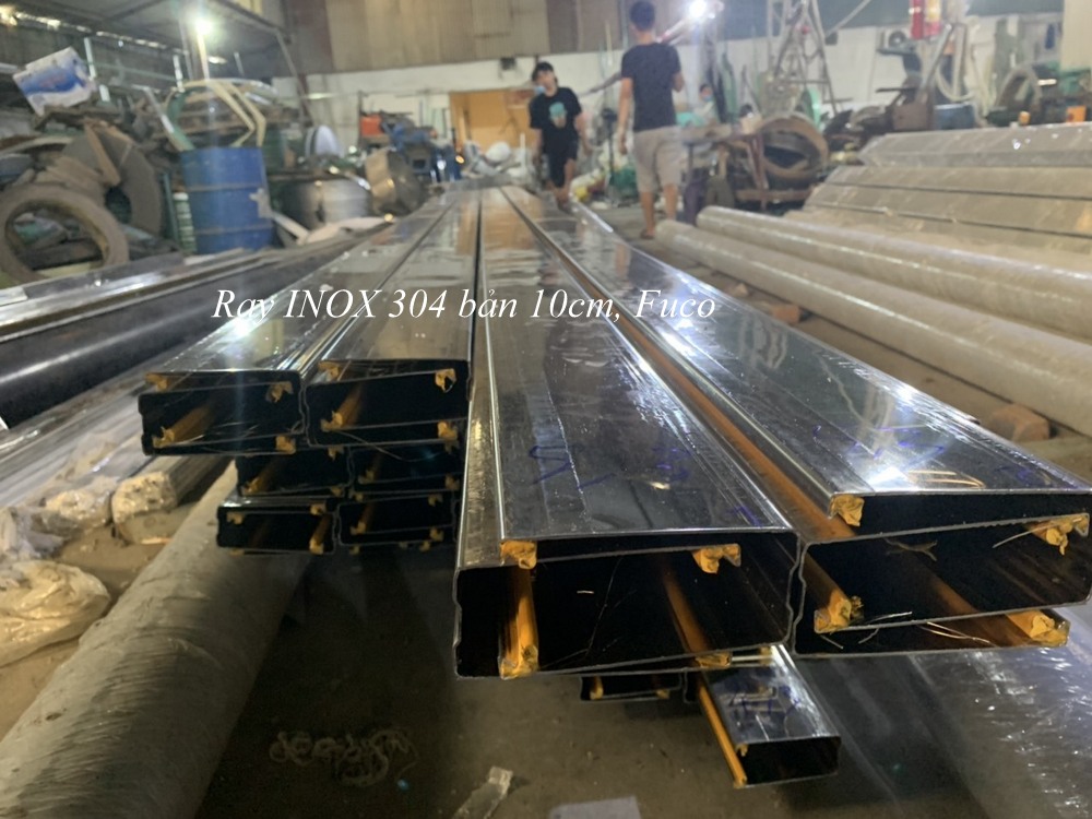 Báo giá cửa cuốn Inox