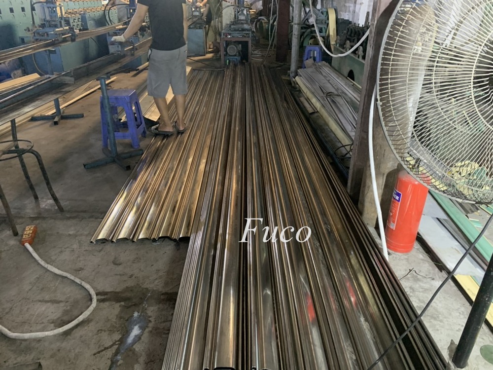 Báo giá cửa cuốn siêu trường INOX