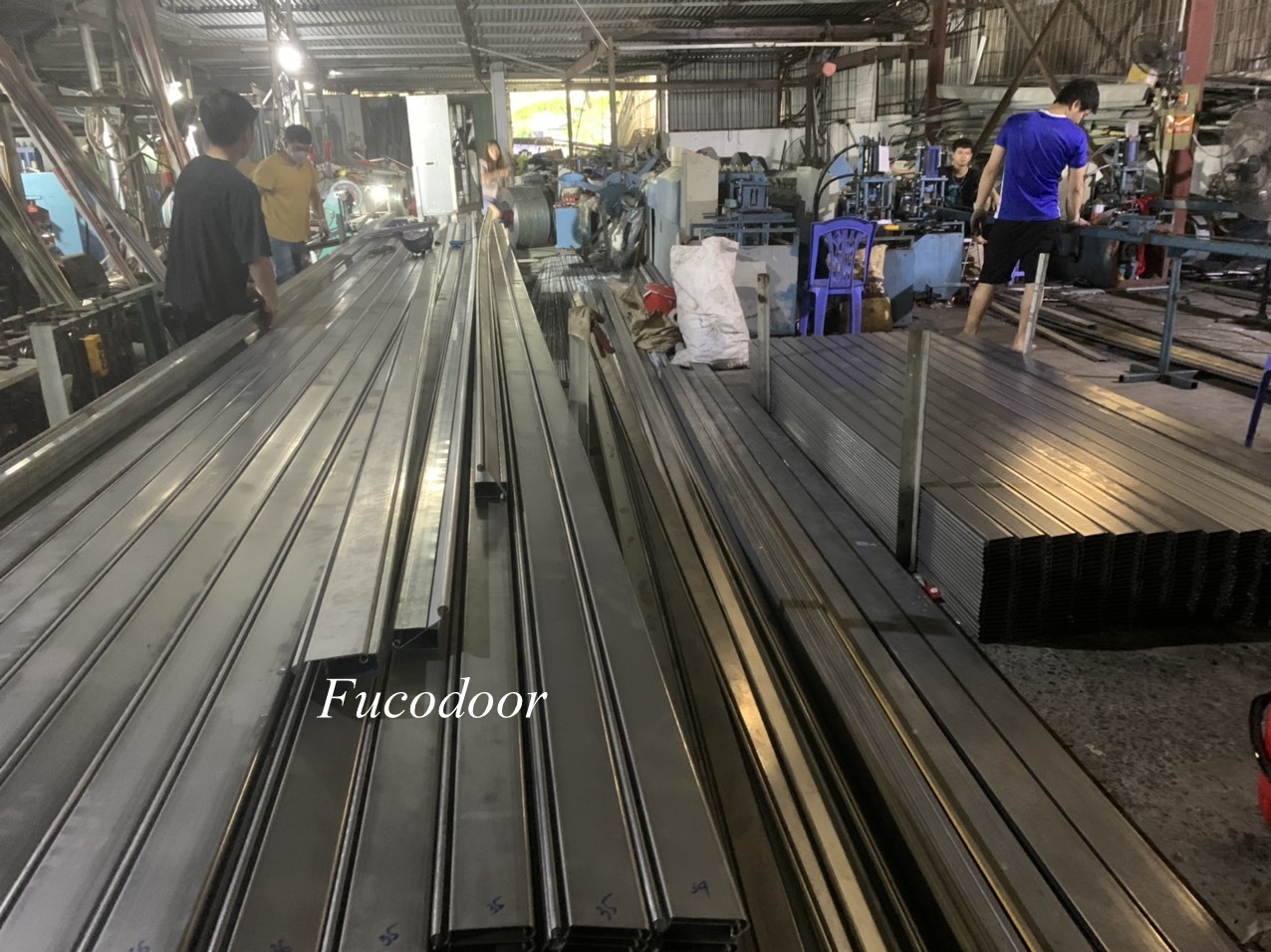 Cửa cuốn siêu trường sơn tĩnh điện dầy 1.6ly, loại korea