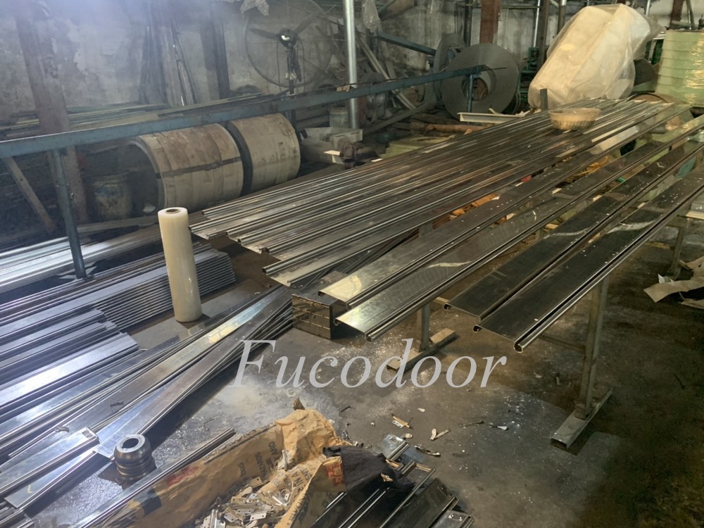 cửa cuốn siêu trường korea, inox là gì