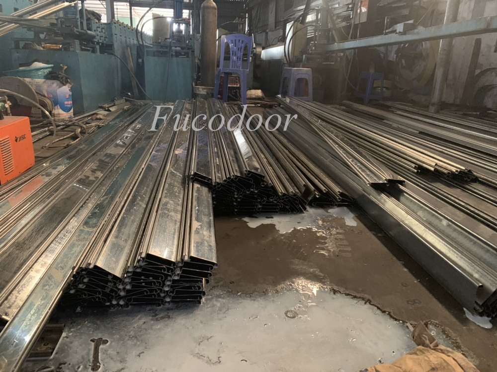 Báo giá cửa cuốn siêu trường INOX
