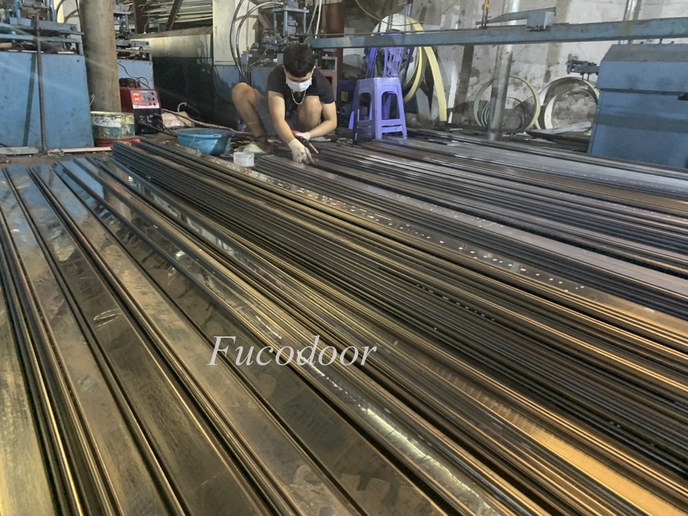 Các mẫu cửa nhà xưởng