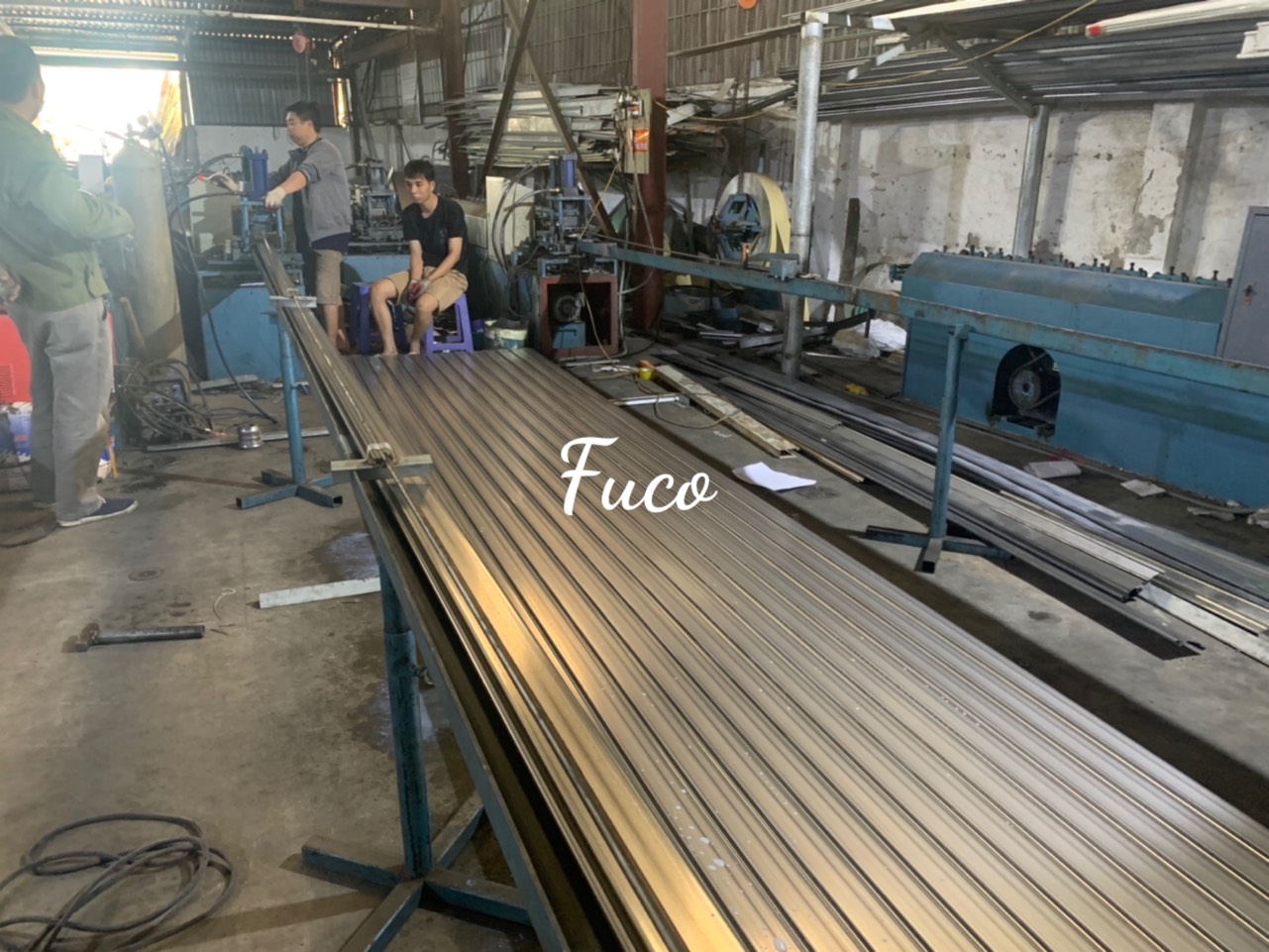 Cửa cuốn siêu trường sơn tĩnh điện dầy 1.5ly