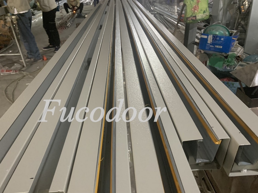 Cửa cuốn siêu trường sơn tĩnh điện dầy 1.5ly