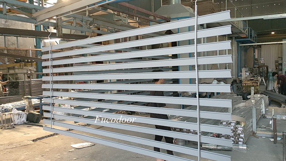 Các mẫu cửa nhà xưởng