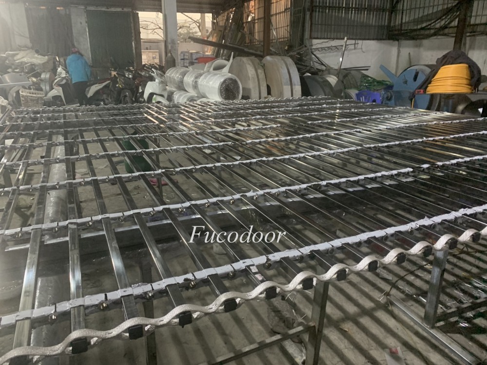 Cửa cuốn song ngang INOX, Báo giá cửa cuốn song ngang