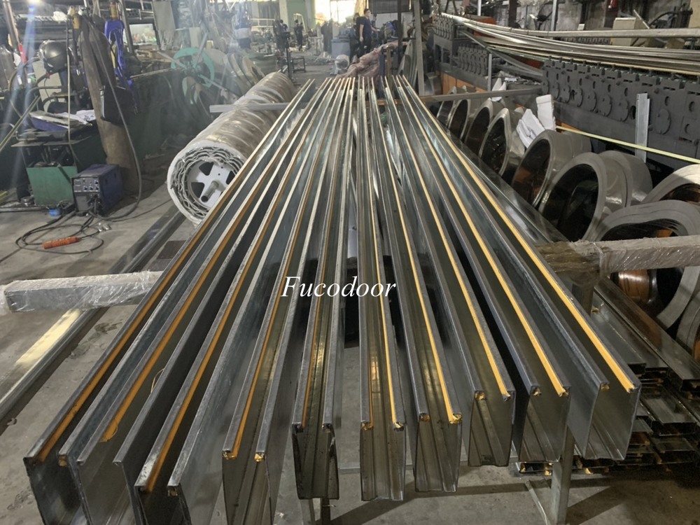 Cửa cuốn siêu trường thép mạ màu dầy 1.3ly