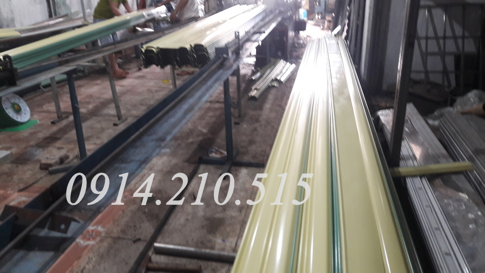 Cửa cuốn siêu trường thép mạ màu, cửa cuốn nhà xưởng