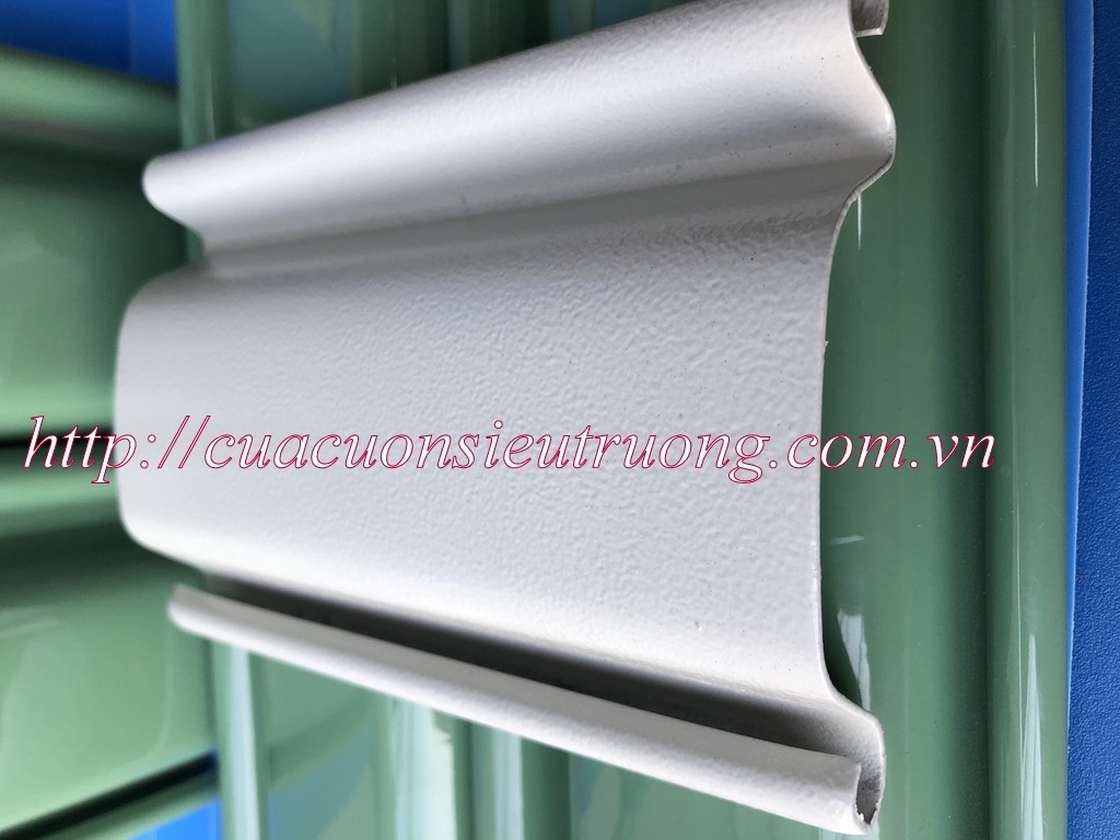 Liên hệ lắp cửa cuốn nhà xưởng để tìm hiểu về cửa cuốn siêu trường 