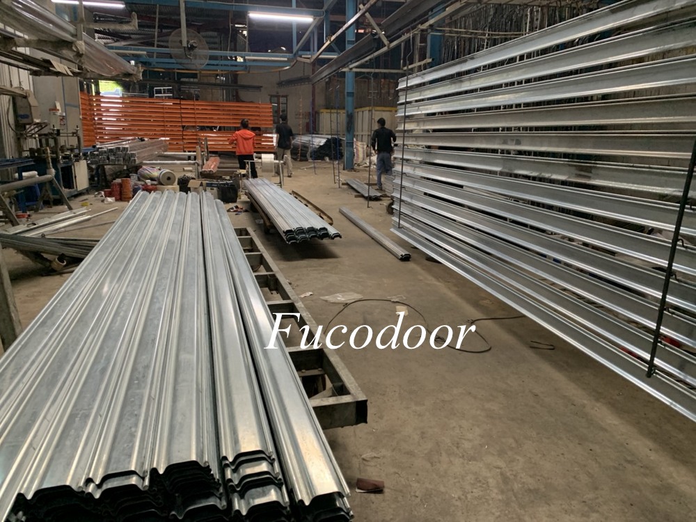 Các mẫu cửa nhà xưởng