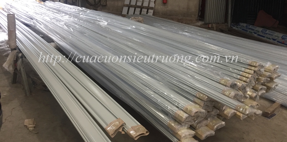 Cửa cuốn Đài Loan, cửa cuốn nhà xưởng được sản xuất và lắp đặt bởi Fuco. Liên hệ Fuco để biết về lắp cửa cuốn nhà xưởng Fuco có độ dầy từ 0.7ly đến 1.8ly