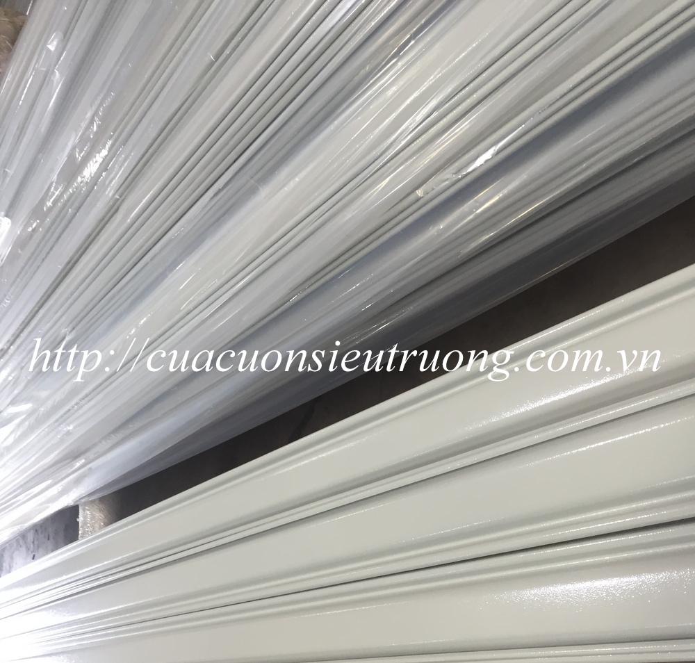 Cửa cuốn nhà xưởng, cửa cuốn siêu trường, chuyên dụng cho nhà xưởng với ưu điểm bền khỏe. Cửa cuốn nhà xưởng đài loan thép mạ màu và cửa cuốn