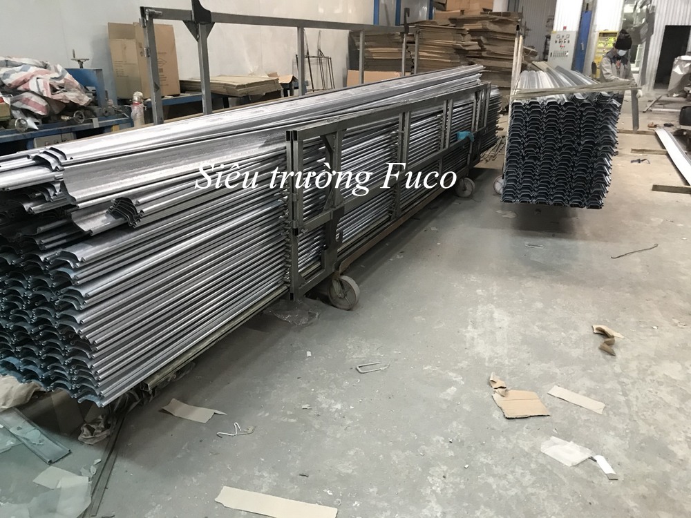 báo giá cửa cuốn siêu trường