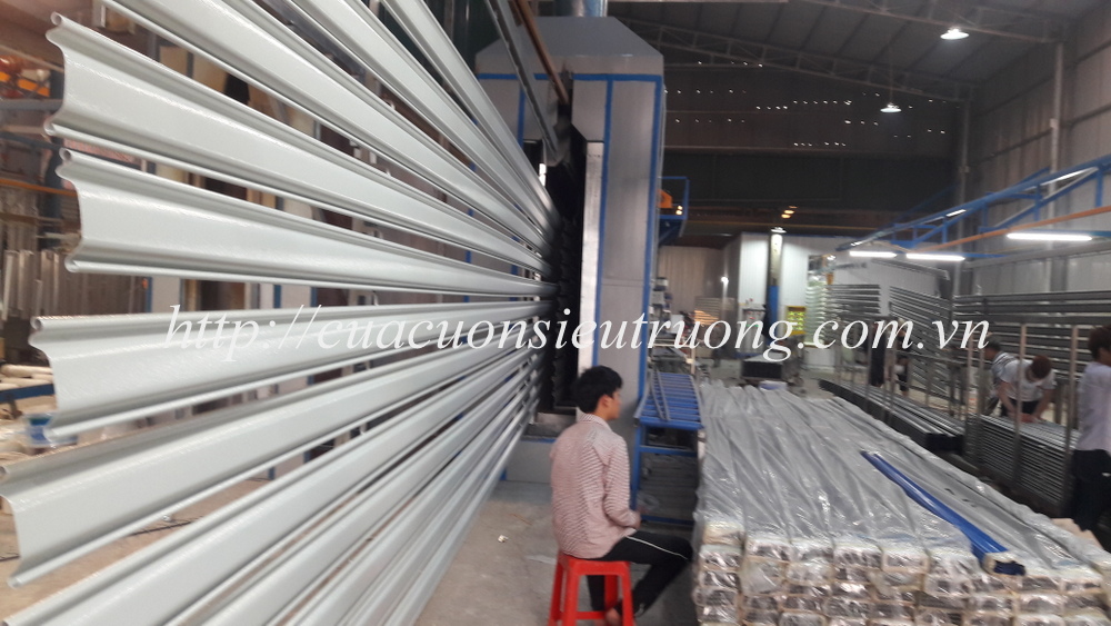 Cửa cuốn khe thoáng siêu trường