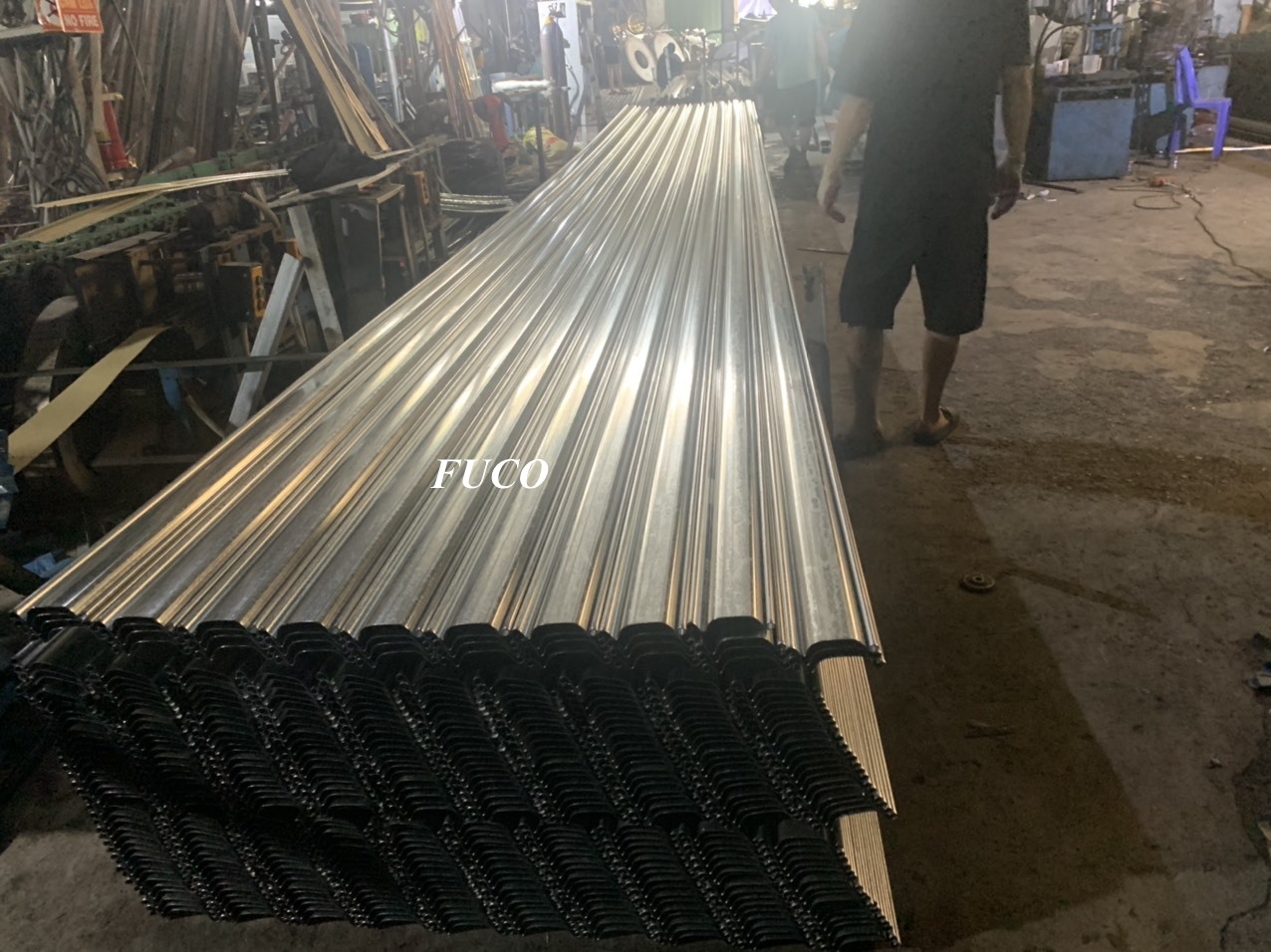 Cửa cuốn siêu trường, cửa cuốn nhà xưởng