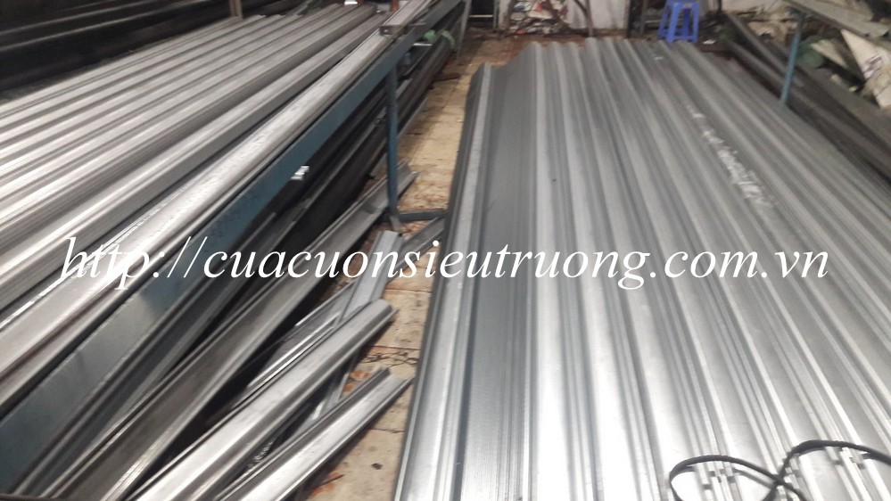 Cửa cuốn khổ lớn, kích thước cửa cuốn, cửa cuốn nhà xưởng, cửa cuốn thép 