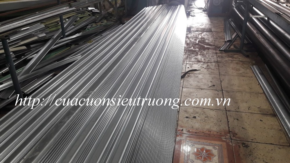 Cửa cuốn khổ lớn, kích thước cửa cuốn, cửa cuốn nhà xưởng, cửa cuốn thép 