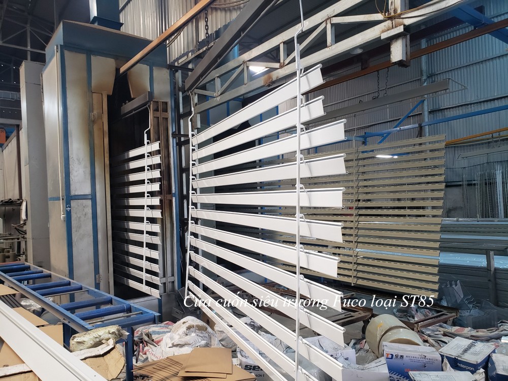 Cửa cuốn siêu trường bẳng cong 1.6mm. Cửa cuốn siêu trường sơn tĩnh điện dầy 1.6ly