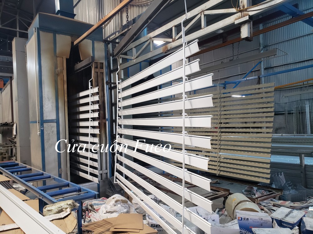 Cửa cuốn siêu trường sơn tĩnh điện dầy 1.2ly, cửa cuốn nhà xưởng