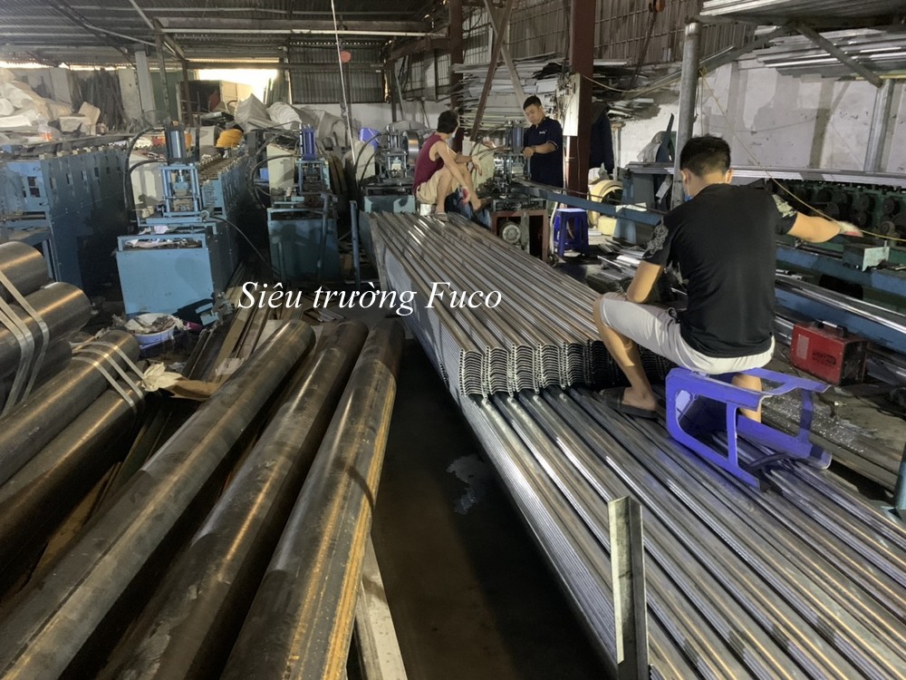 Cửa cuốn siêu trường sơn tĩnh điện dầy 1.2ly, cửa cuốn nhà xưởng